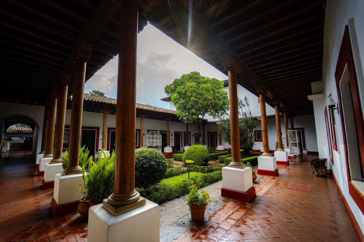 Patio Hotel Best Western Posada de Don Vasco, Pátzcuaro Michoacán